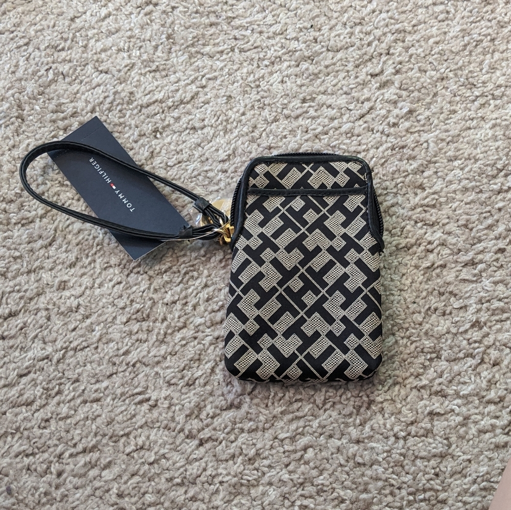 Tommy Hilfiger Wristlet
